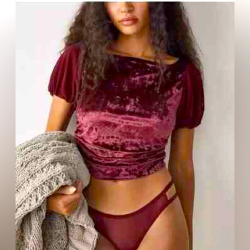 Burgundy Top Free People Velvet Puff Sleeve Crop Top – Size XS, NWT